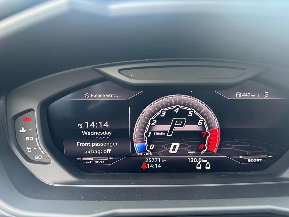 2019 Lamborghini Urus - Image 7 of 12