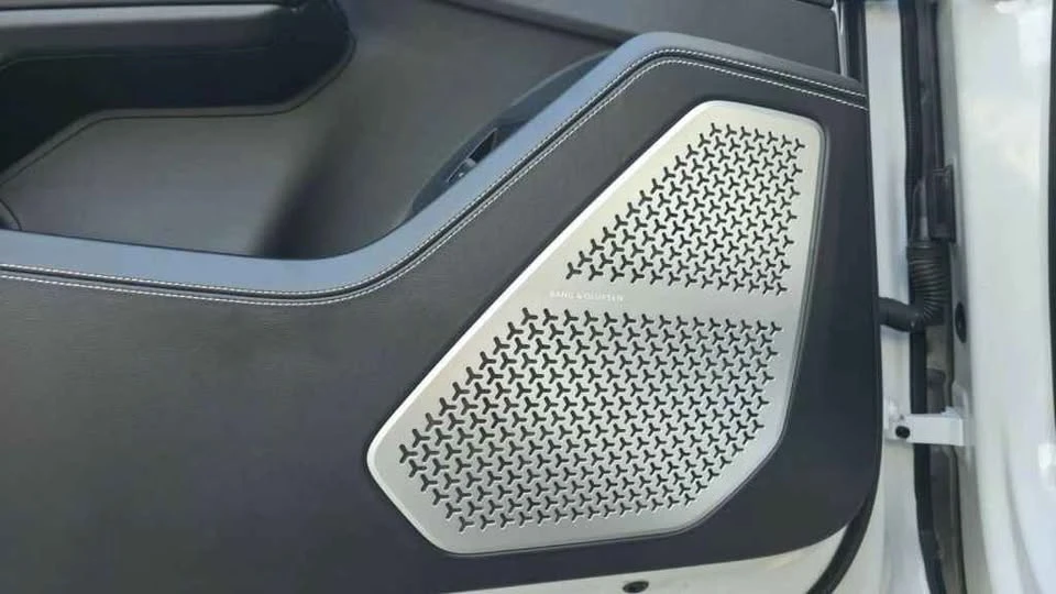 2019 Lamborghini Urus - Image 11 of 15