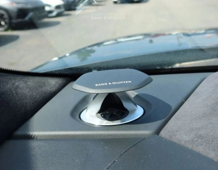2019 Lamborghini Urus - Image 14 of 18