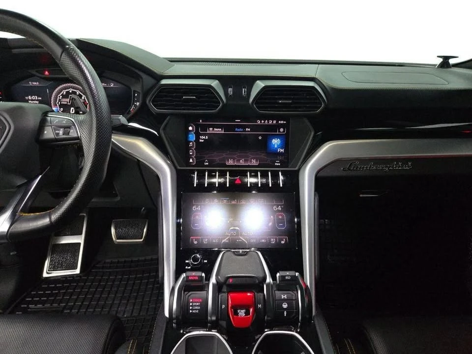 2019 Lamborghini Urus - Image 13 of 17