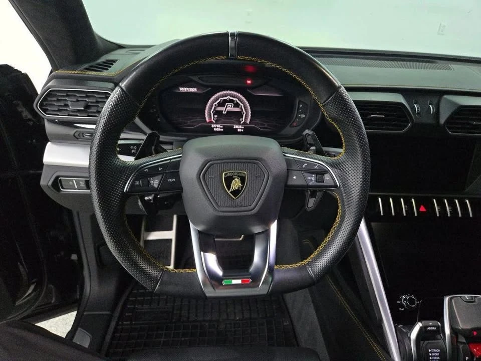 2019 Lamborghini Urus - Image 15 of 17