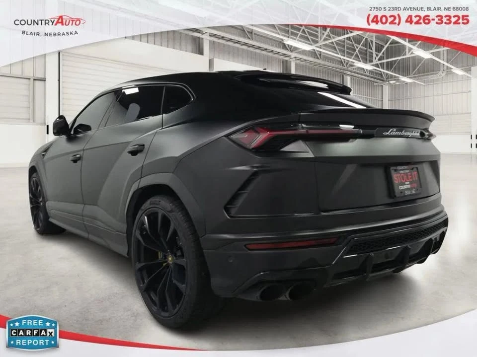 2019 Lamborghini Urus - Image 2 of 17