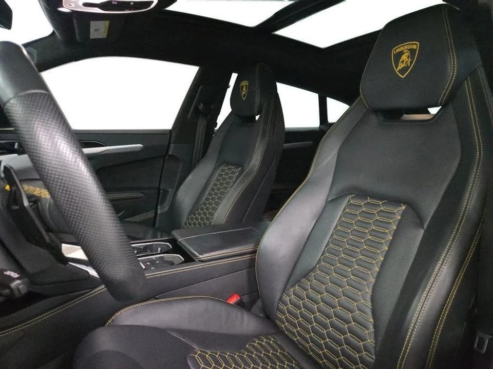 2019 Lamborghini Urus - Image 17 of 17
