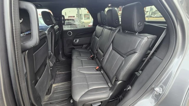 2019 Land Rover Discovery 5th Gen - Image 15 of 20