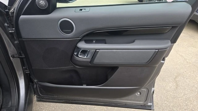 2019 Land Rover Discovery 5th Gen - Image 18 of 20