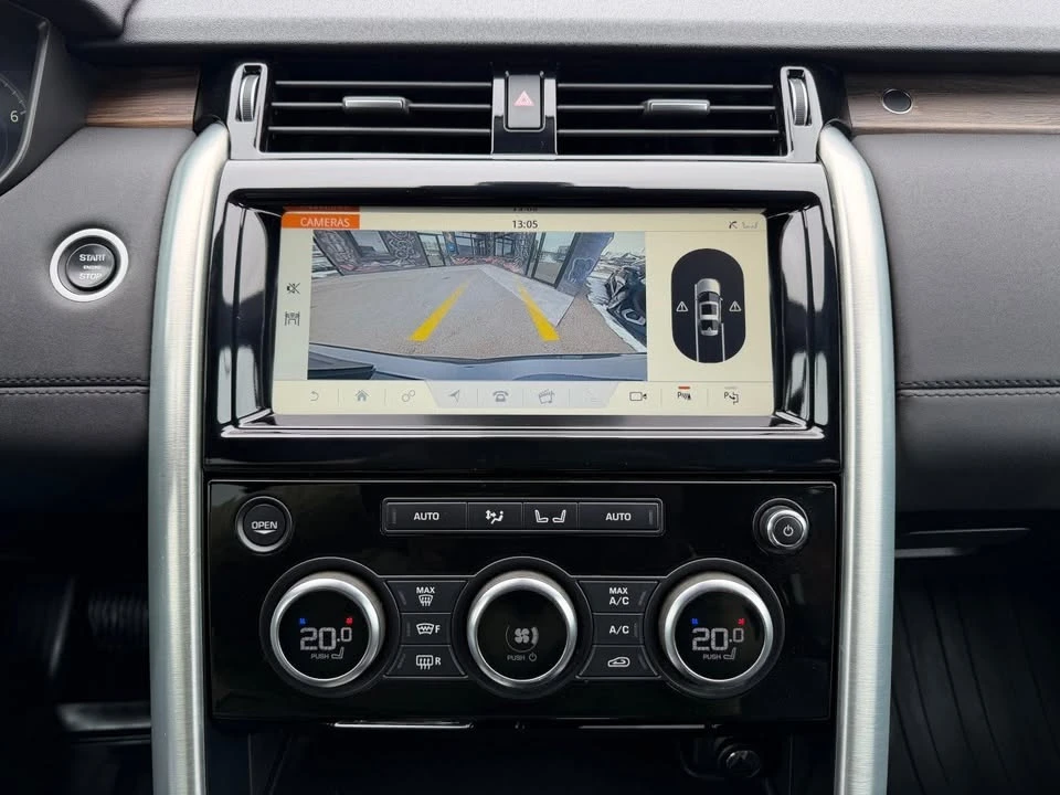 2019 Land Rover Discovery 5th Gen - Image 12 of 17