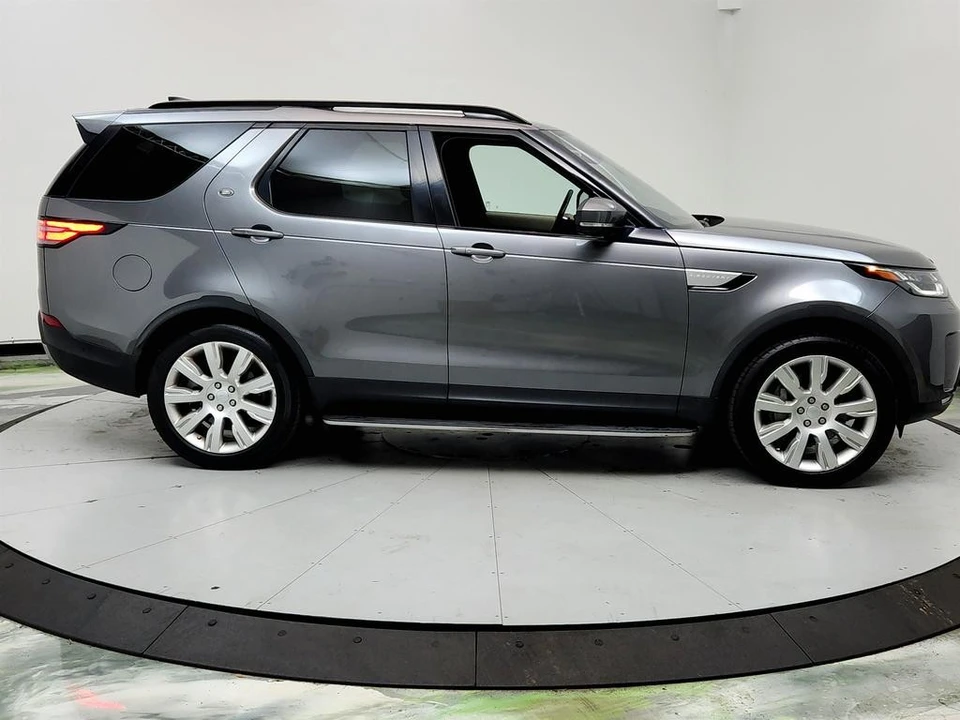 2019 Land Rover Discovery 5th Gen - Image 4 of 12