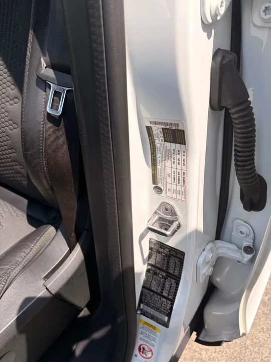 2019 Land Rover Discovery 5th Gen - Image 3 of 14