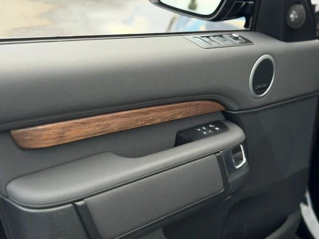 2019 Land Rover Discovery 5th Gen - Image 18 of 21