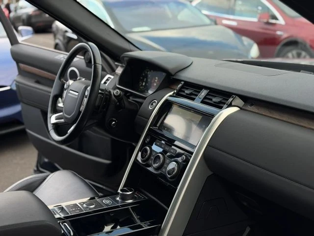 2019 Land Rover Discovery 5th Gen - Image 14 of 21