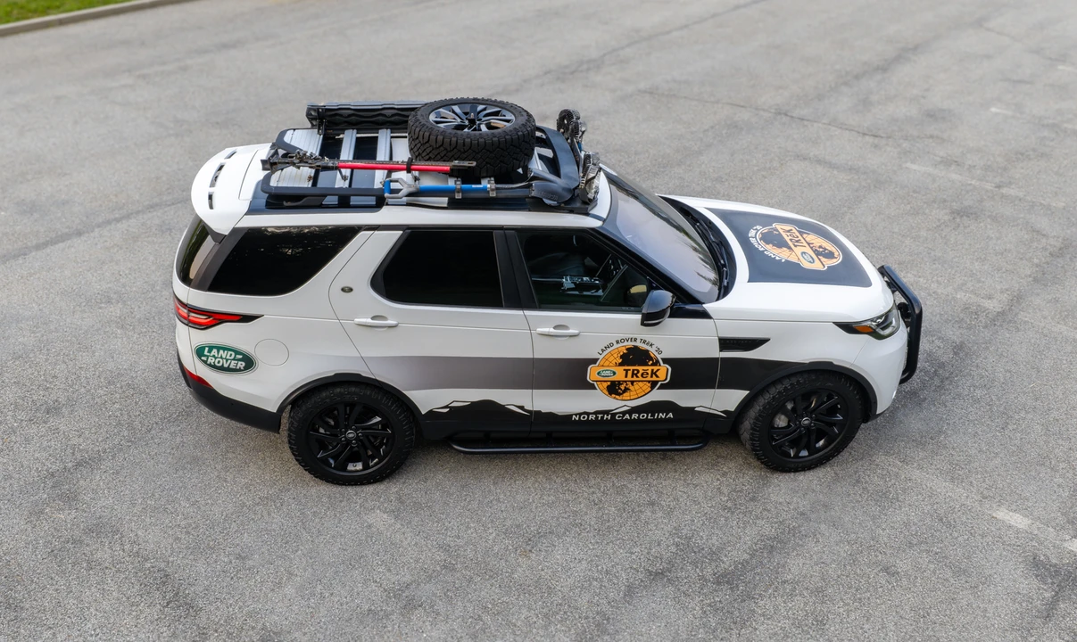 2019 Land Rover Discovery 5th Gen - Image 17 of 31
