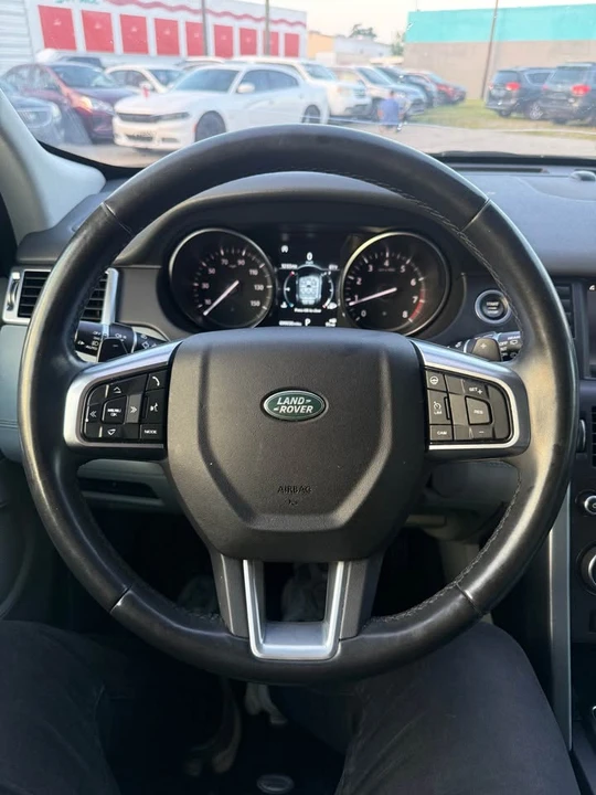 2019 Land Rover Discovery 5th Gen - Image 7 of 19