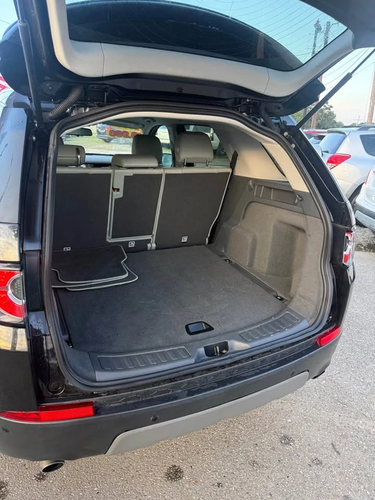 2019 Land Rover Discovery 5th Gen - Image 14 of 19