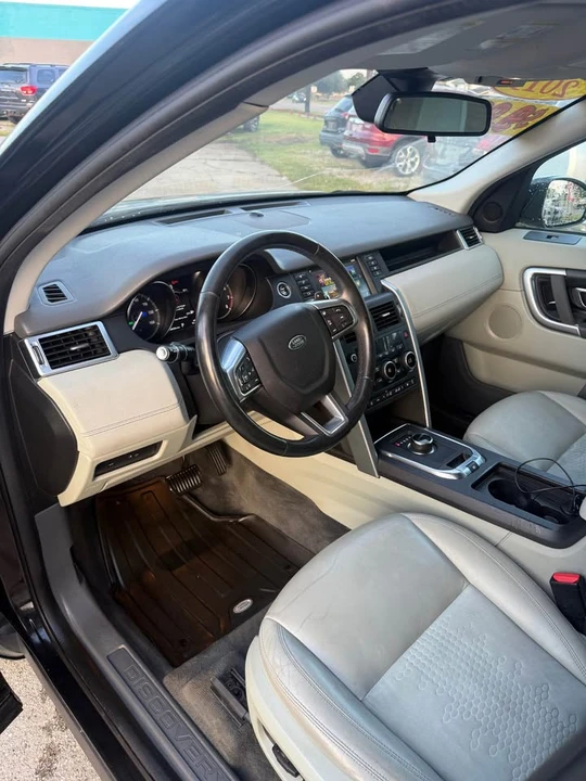 2019 Land Rover Discovery 5th Gen - Image 6 of 19