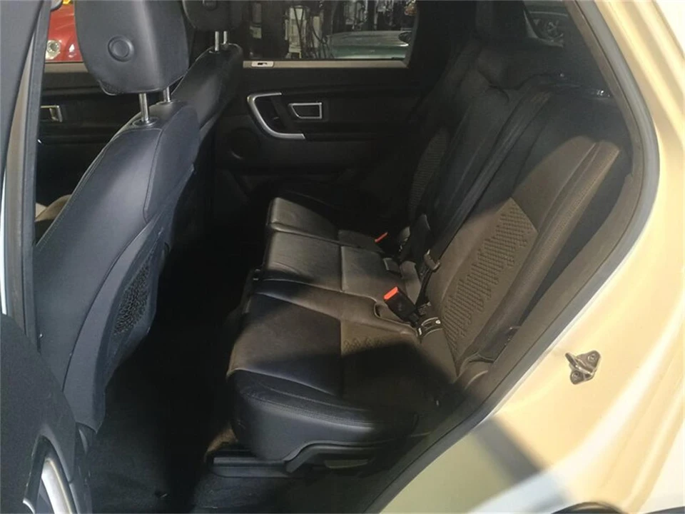 2019 Land Rover Discovery 5th Gen - Image 23 of 31
