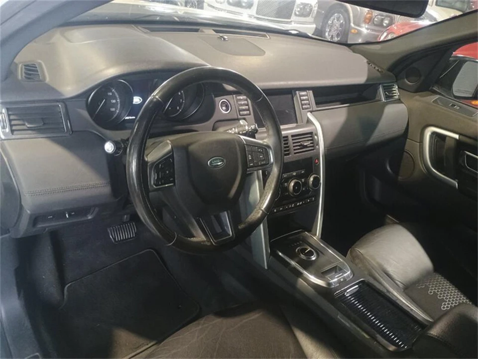 2019 Land Rover Discovery 5th Gen - Image 12 of 31