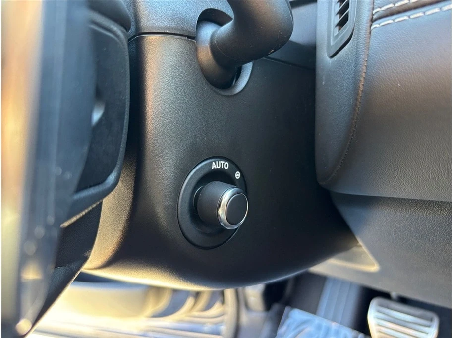 2019 Land Rover Discovery 5th Gen - Image 21 of 21