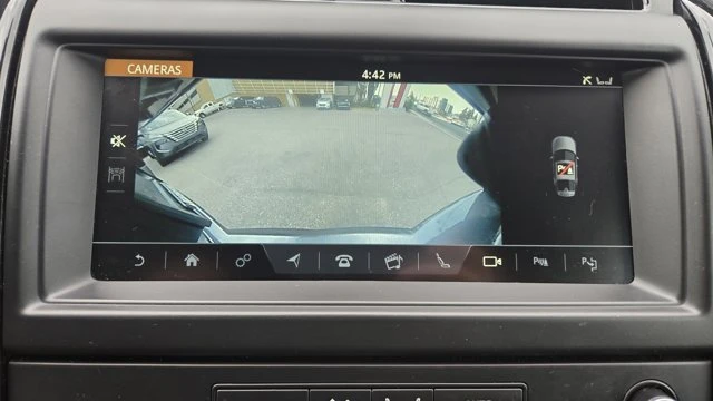 2019 Land Rover Discovery 5th Gen - Image 13 of 20