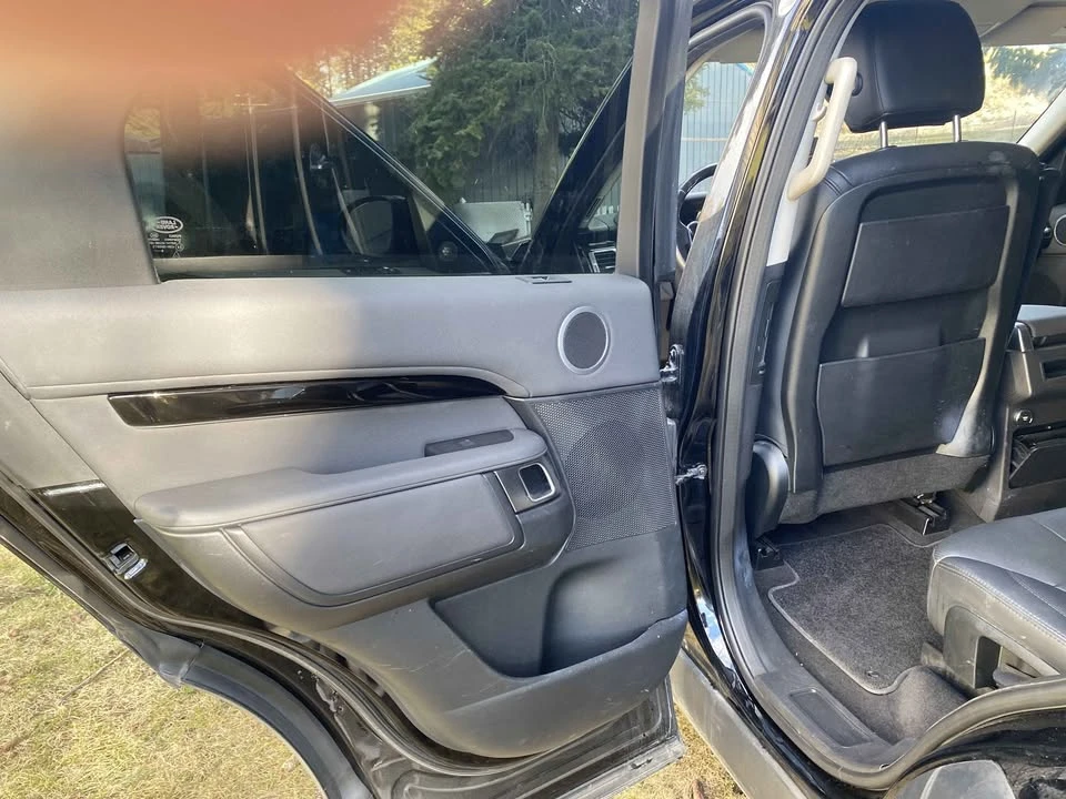 2019 Land Rover Discovery 5th Gen - Image 10 of 11