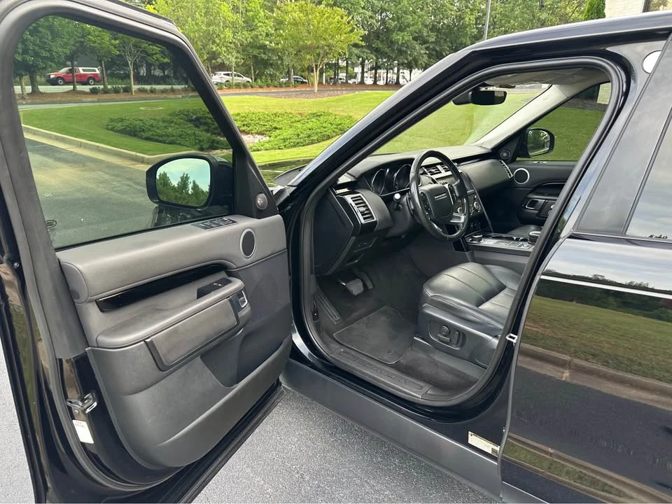 2019 Land Rover Discovery 5th Gen - Image 9 of 12