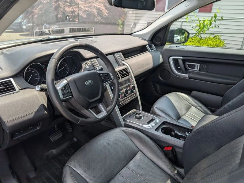 2019 Land Rover Discovery 5th Gen - Image 8 of 12