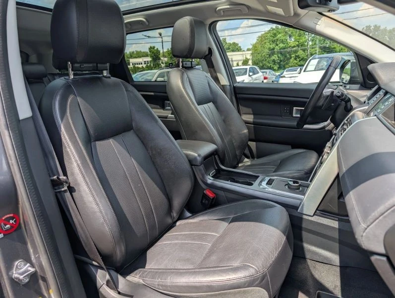 2019 Land Rover Discovery 5th Gen - Image 12 of 12