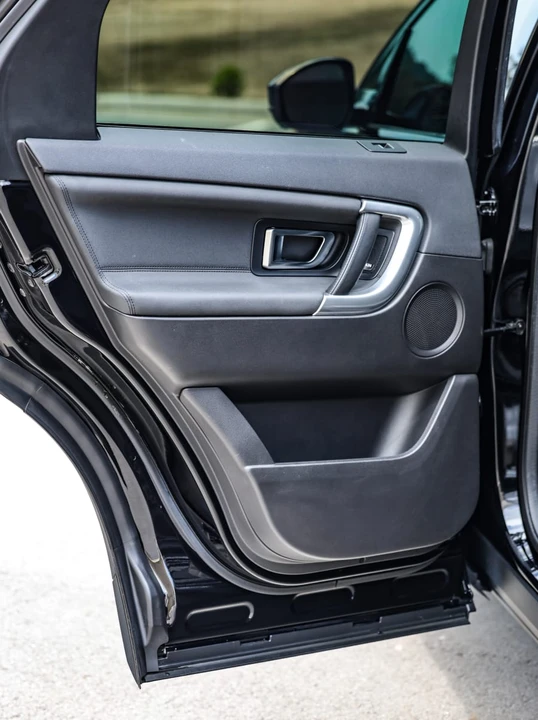 2019 Land Rover Discovery - Image 21 of 31