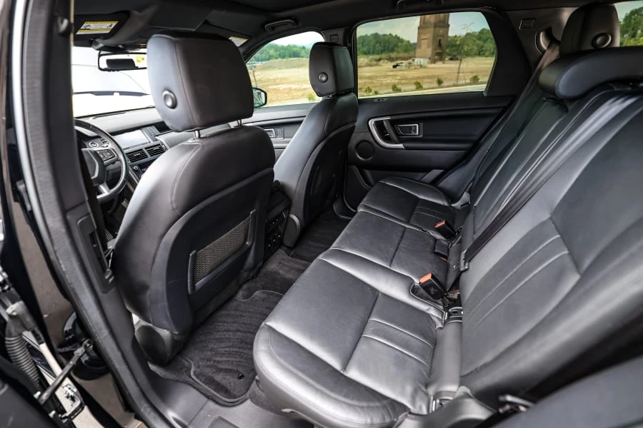 2019 Land Rover Discovery - Image 17 of 31