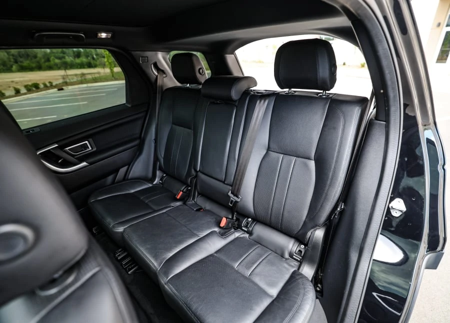 2019 Land Rover Discovery - Image 29 of 31