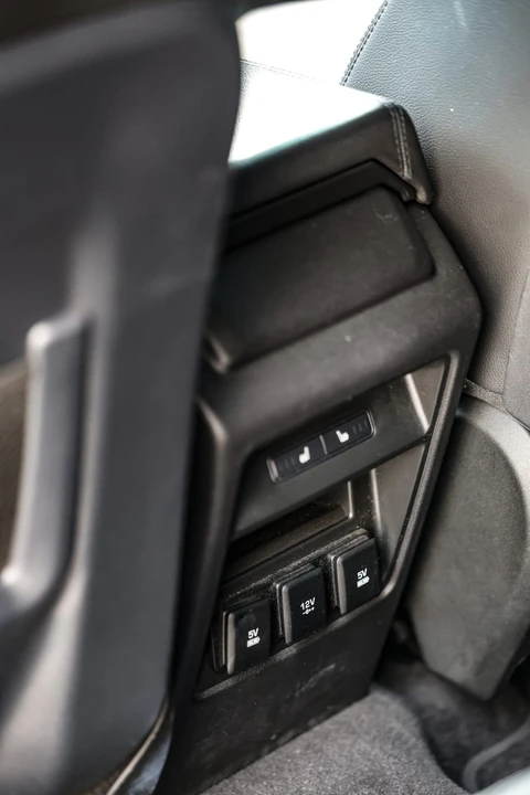 2019 Land Rover Discovery - Image 22 of 31