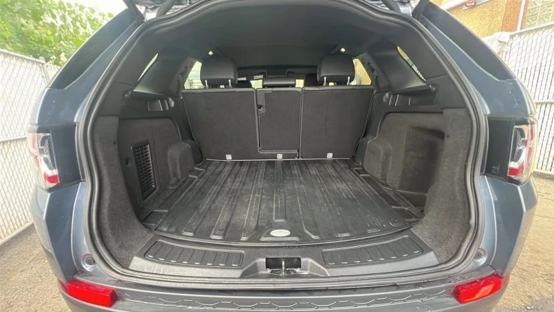 2019 Land Rover Discovery 5th Gen - Image 9 of 12