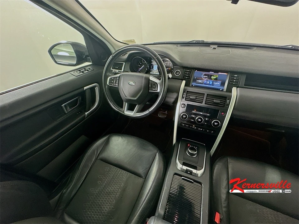 2019 Land Rover Discovery 5th Gen - Image 9 of 21
