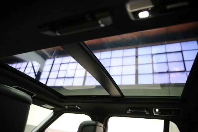 2019 Land Rover Range Rover L405 - Image 18 of 21