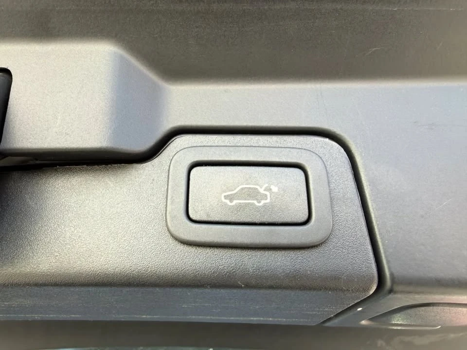 2019 Land Rover Range Rover Evoque 2nd Gen - Image 10 of 20