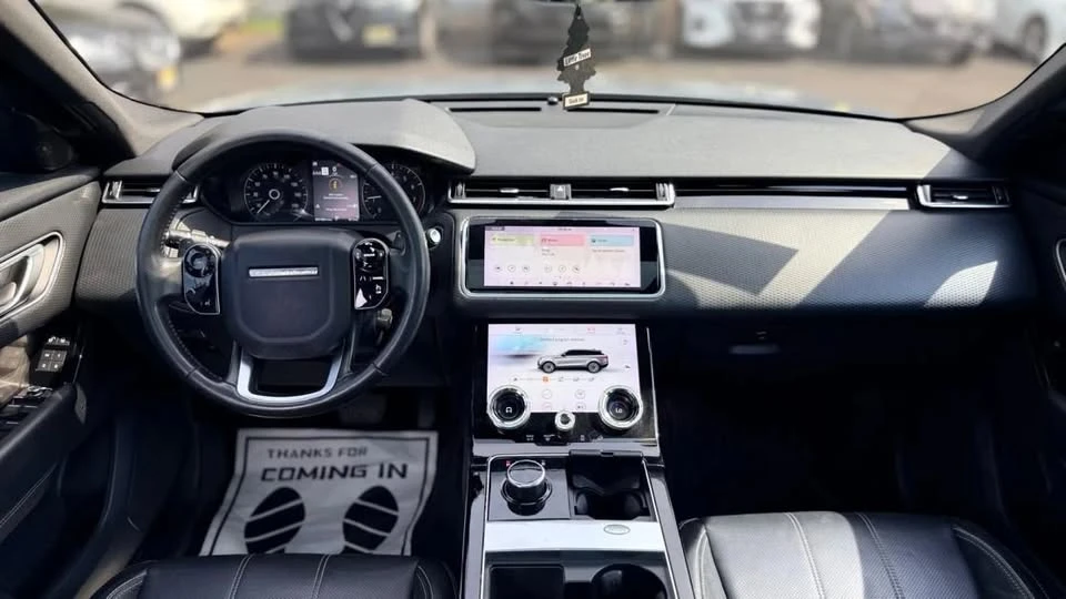 2019 Land Rover Range Rover Velar - Image 9 of 15