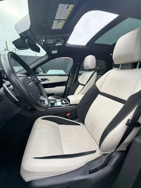 2019 Land Rover Range Rover Velar - Image 10 of 12