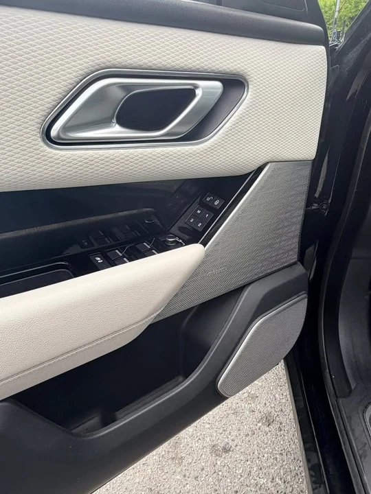 2019 Land Rover Range Rover Velar - Image 12 of 12