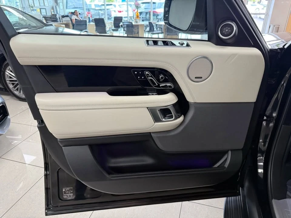 2019 Land Rover Range Rover L405 - Image 9 of 20