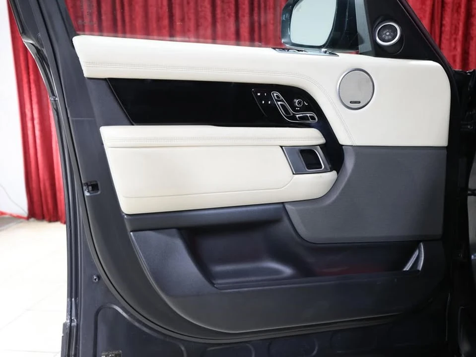 2019 Land Rover Range Rover L405 - Image 10 of 19