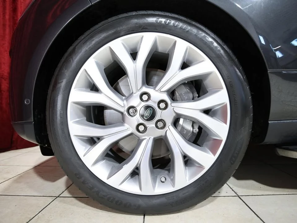 2019 Land Rover Range Rover L405 - Image 5 of 18