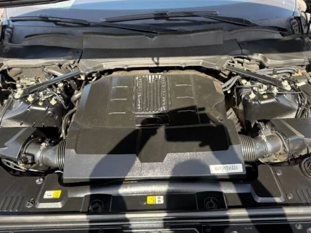 2019 Land Rover Range Rover L405 - Image 10 of 19
