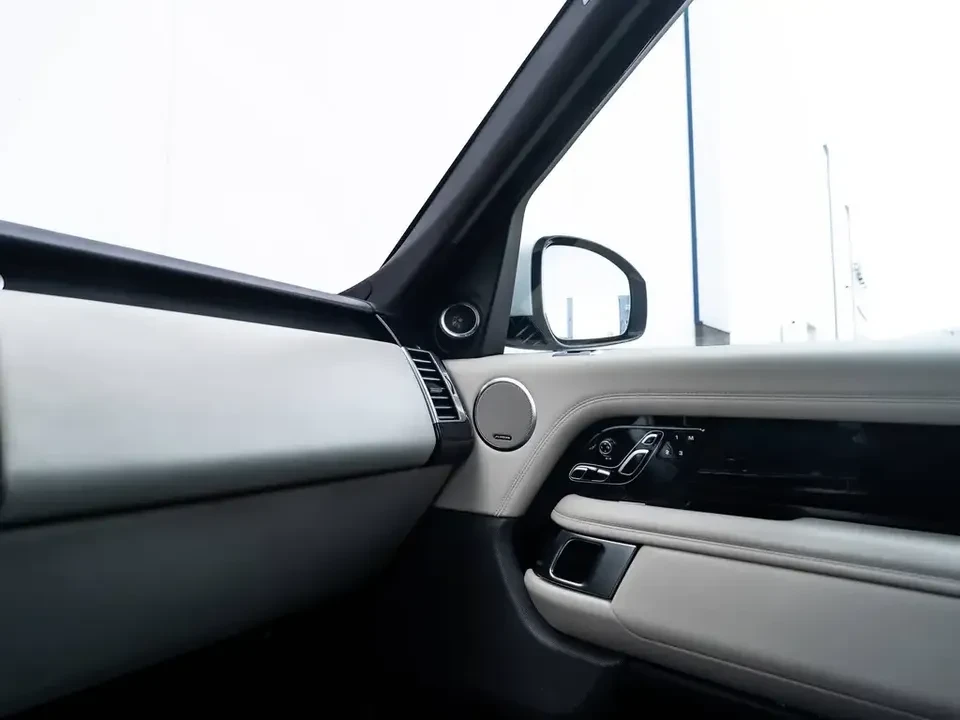 2019 Land Rover Range Rover L405 - Image 17 of 20