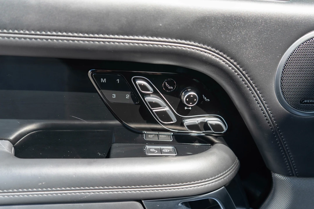 2019 Land Rover Range Rover L405 - Image 10 of 31