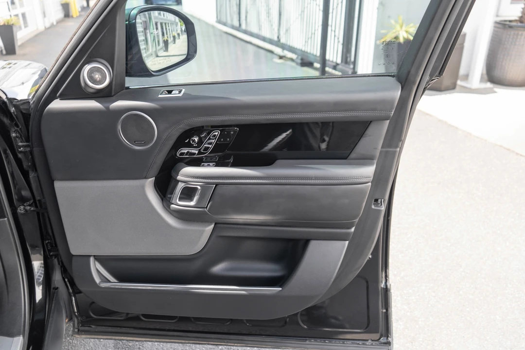 2019 Land Rover Range Rover L405 - Image 29 of 31