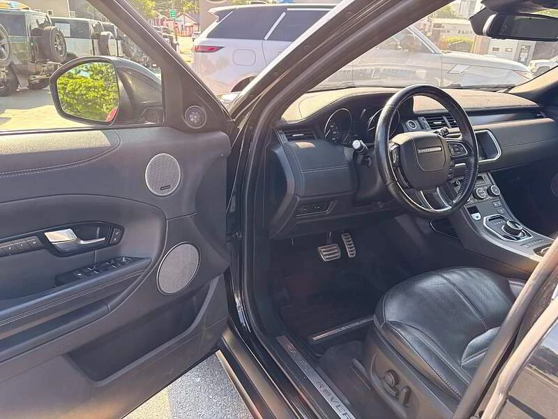 2019 Land Rover Range Rover Evoque 2nd Gen - Image 14 of 20