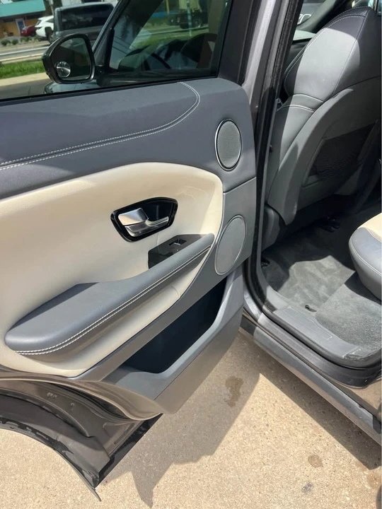 2019 Land Rover Range Rover Evoque 2nd Gen - Image 9 of 14