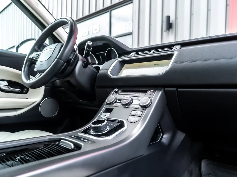 2019 Land Rover Range Rover Evoque 2nd Gen - Image 17 of 20