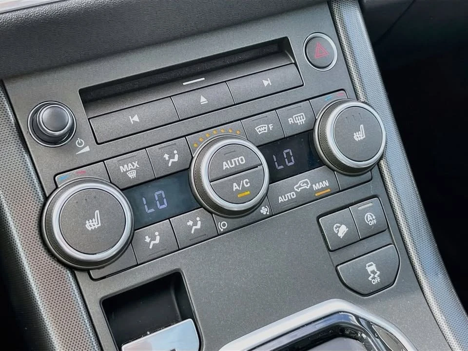 2019 Land Rover Range Rover Evoque 2nd Gen - Image 14 of 17