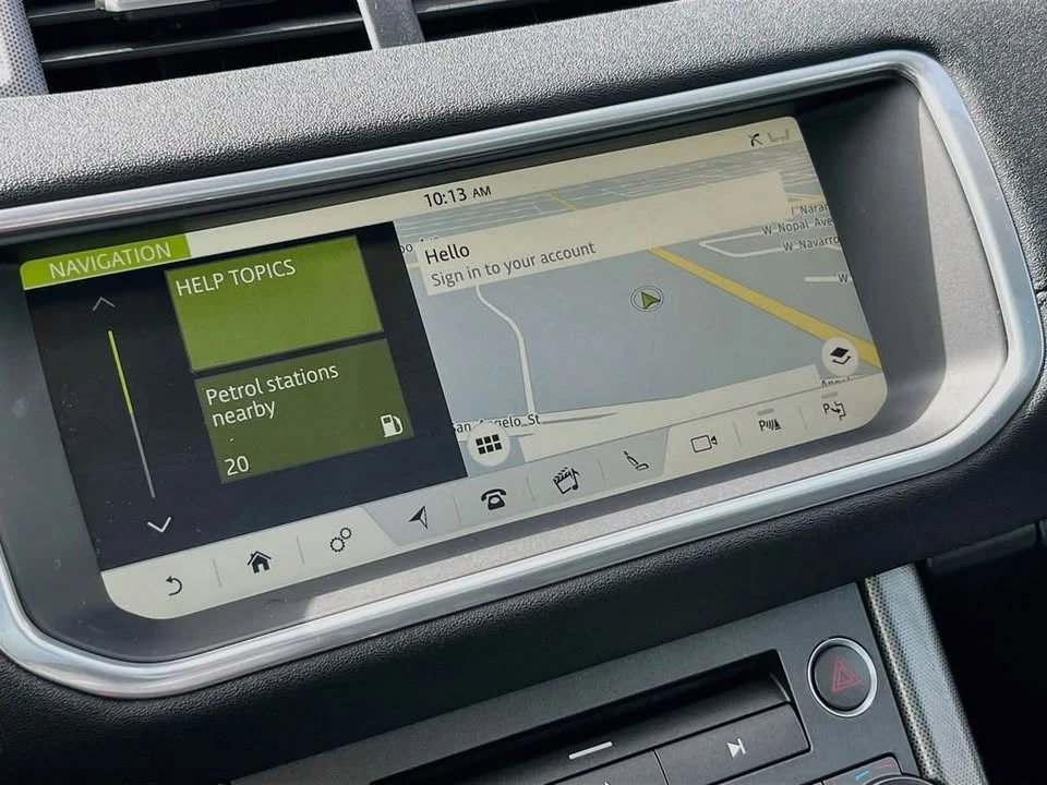 2019 Land Rover Range Rover Evoque 2nd Gen - Image 11 of 17
