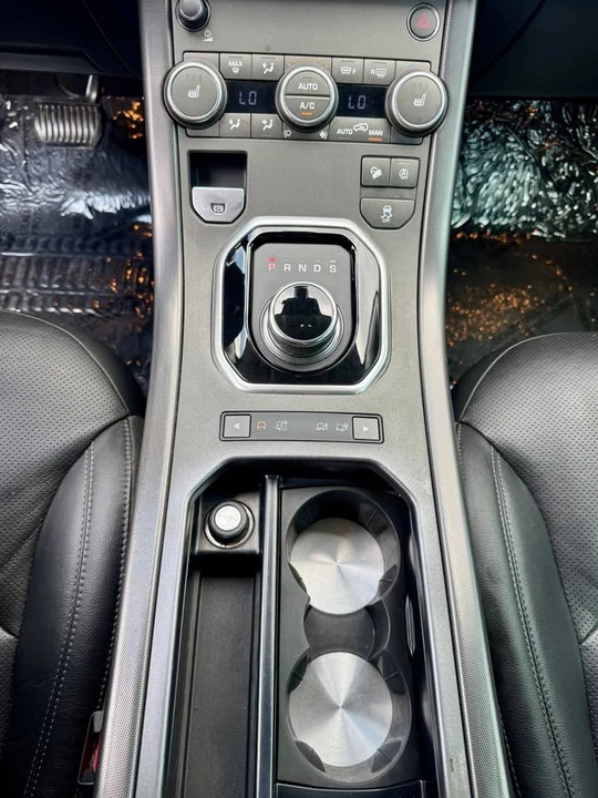 2019 Land Rover Range Rover Evoque 2nd Gen - Image 16 of 17